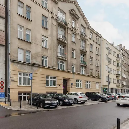 Metro Rondo Onz By Renters Lejlighed *